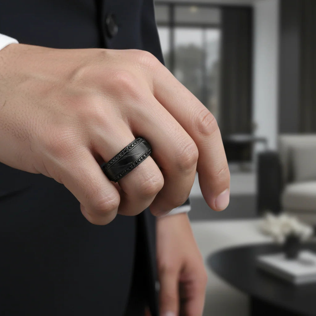 TROPHY BLACK